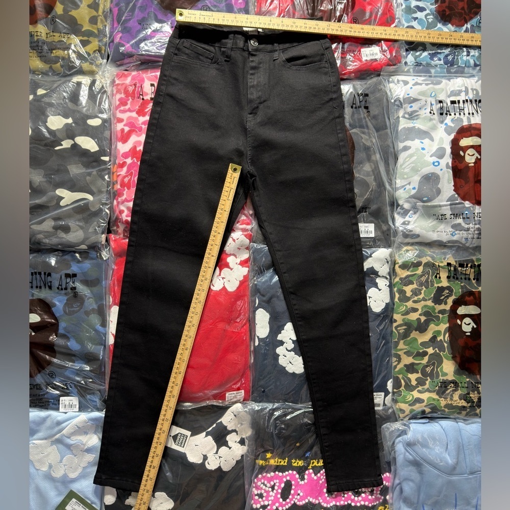 Forever 21 High-waisted Black Skinny Jeans - Picture 2 of 4